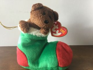 Ty Beanie Baby - Stockings The Bear In Stocking (8 Inch) With Tags