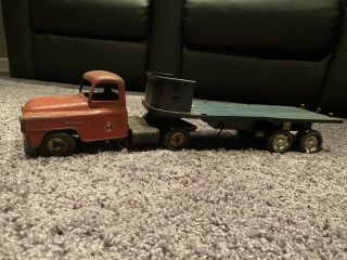 International Harvester Tru - Scale Model Red Blue Stake Semi Truck & Flat Trailer