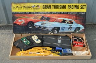 Vintage 1964 Revell Gran Turismo 1/32 Model Slot Car Home Set Raceway W/ 2 Cars