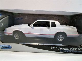 WELLY 1987 CHEVROLET MONTE CARLO SS 1/18 DIE CAST MODEL.  NEVER OUT OF BOX.  WHITE 2