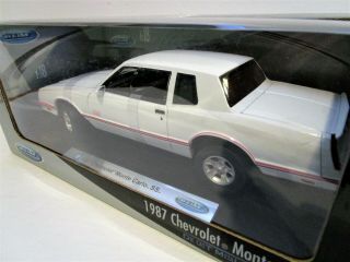 WELLY 1987 CHEVROLET MONTE CARLO SS 1/18 DIE CAST MODEL.  NEVER OUT OF BOX.  WHITE 3