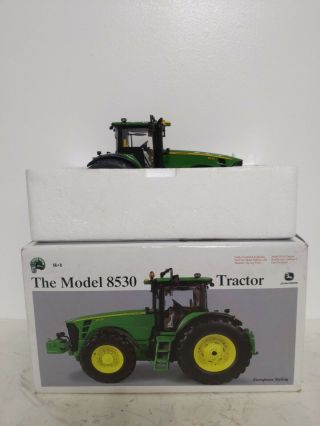 1/32 Ertl Farm Toy John Deere 8530 Precision Tractor