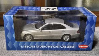 Kyosho 1/18 Diecast Mercedes Benz E - Class E320 Silver