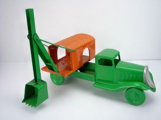 1930’s Pressed Steel Truck With Steam Shovel