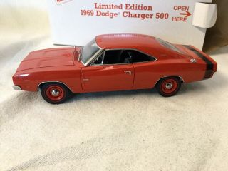 Danbury 1:24 Limited Edition 1969 Dodge Charger 500 No Papers 805 Of 5,  000