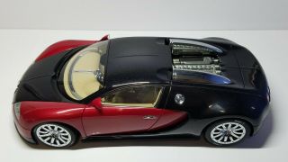 1/18 Auto Art Bugatti Eb 16.  4 Veyron Showcar Black / Red