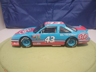 Action 2005 Richard Petty 43 Autographed Signed Historical 1992 Farewell 1/24