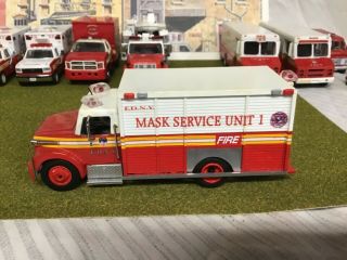 Code 3 Kitbash Fdny Mask Service Unit 1 Special Ops Vehicle York 1/64.