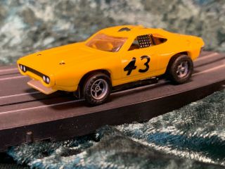 Aurora Afx Magnatraction Plymouth Road Runner Stock Car No.  43 Body 1762