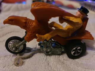 1972 Hot Wheels Rrrumblers Bold Eagle In Orange With Rider And Track Guide
