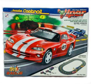 1:43 Scale Viper Racing Edition Sport Car Slot Car Set - Great Box Art