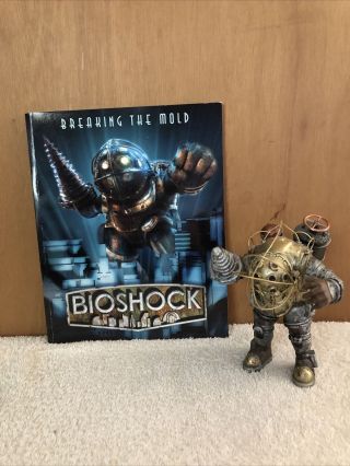Bio Shock Big Daddy Figure And Art Book
