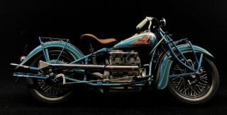 Danbury 1939 Indian Four Motorcycle 1:10 Scale Blue