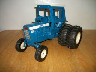1/12th Scale Ertl Ford 9600 Tractor