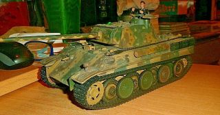 21st Century Toys German Panther Ausf.  G Tank Wwii 1944 1:32 Scale Plastic