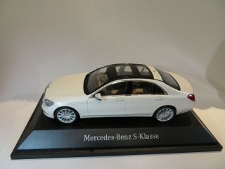 1/43 Mercedes - Benz S - Class (w222) Sixth Generation Diecast
