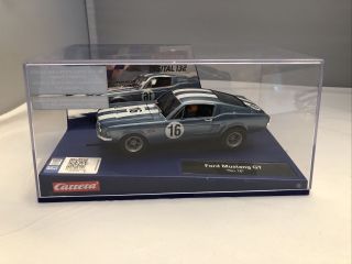Carrera 27525 Evolution Ford Mustang Gt 16 Analog 1/32 Scale Slot Car