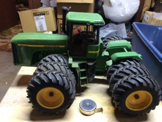 Ertl John Deere 9200 4wd Articulations Toy Tractor " Wide Triples " 1/16 Scale