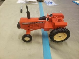 Allis Chalmers 200 Farm Toy Tractor 1/16 Scale