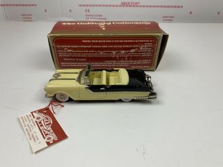 Goldvarg 1:43 1955 Pontiac Star Chief Convertible Limited Ed.  Yellow
