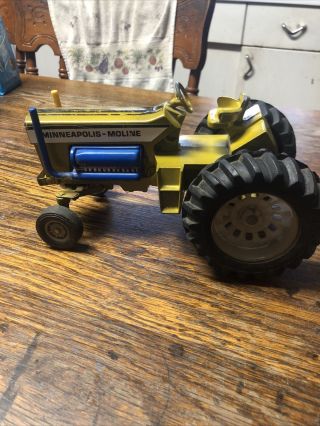 Minneapolis Moline G1000 Puller Tractor 1/16th Scale
