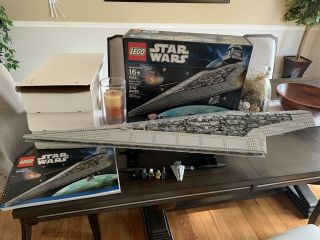 Star Wars Lego Star Destroyer Ucs 10221 With All Minifigs & Box