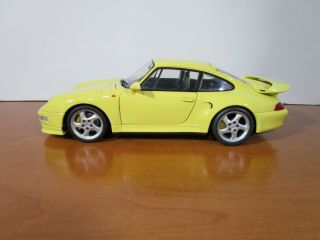 Ut Models 1/18 Yellow Porsche 911 Turbo S Wheel Issue Please Read
