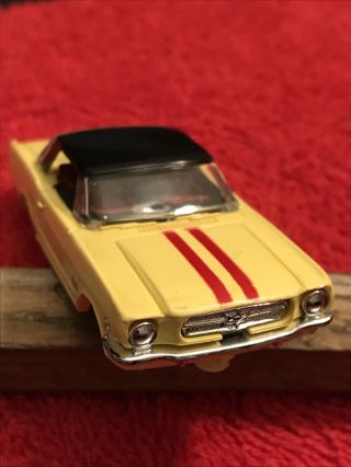 1372 Mustang Hardtop 64 1/2 Yellow - Red Stripes Vintage Aurora Tjet 500