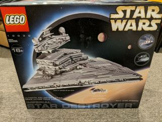 Retired 10030 Lego Star Wars Imperial Star Destroyer Ultimate Collector Series