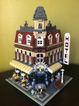 Lego Cafe’ Corner 10182; 100 Complete; Two Instruction Booklets; No Box
