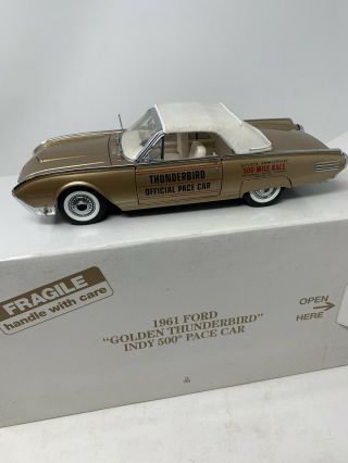 Danbury 1961 Ford Thunderbird Convertible Pace Car Indy 500 1/24 Diecast