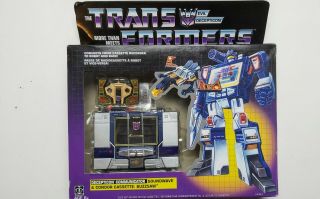 Hasbro Transformers Vintage G1 Walmart Exclusive Soundwave Box