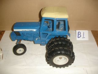 1/12 Ford Tw 20 Toy Tractor