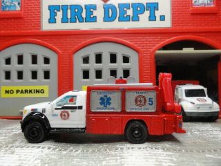 Matchbox Fire Ford F - 150 Heavy Rescue Operations With Lyft & Floodlights