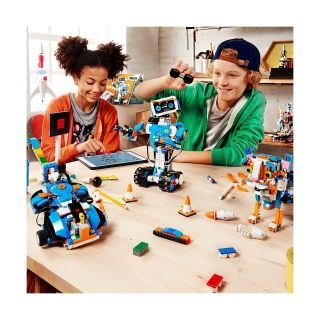 LEGO Boost Creative Toolbox 17101 Fun Robot Building Set and Educational Codi. 4