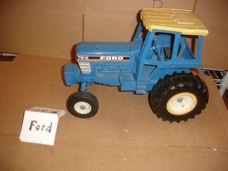 1/12 Ford Tw 5 Toy Tractor