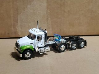 First Gear Custom Mack Granite Heavy Haul Lowboy Truck White And Green 1/64 Dcp