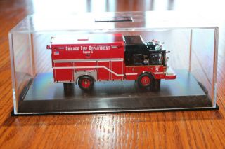 Code 3 1/64 Chicago Fire Department Squad 5 Rescue Truck Engine Cfd 12647