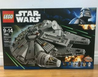 Lego Star Wars Millennium Falcon (7965) Factory Box