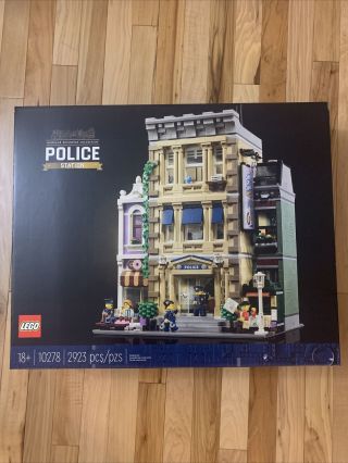 Lego 10278 Creator Expert Police Station 2923pcs New/sealed Ships Asap In Hand