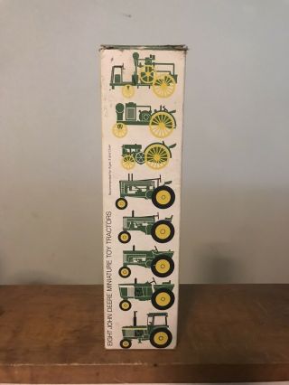 Ertl - John Deere 1/64 Tractor Collecor Set