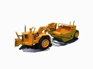 Nzg 126 Caterpillar 627 Wheel Tractor Scraper - 1/50 Die - Cast Ln