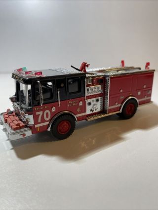 Code 3 1/64 Chicago Fire Department Cfd 70 Ward Lafrance Pumper Engine Truck