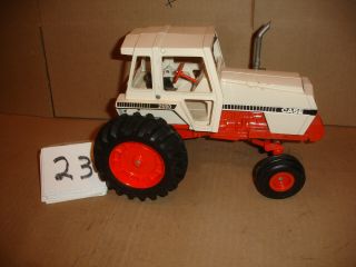 1/16 Case 2590 Toy Tractor