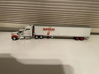 Dcp 1/64 Navajo Transport Kw W900 W/matching Reefer.  No Box With It.