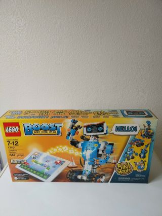 Lego Boost 17101 Creative Toolbox Build Code Play In Hand