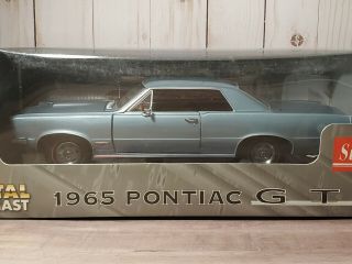 Sun Star 1965 Pontiac Gto 1:18 Scale Diecast Model Car Blue 1800