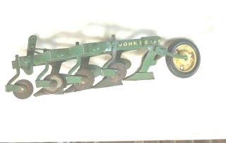 John Deere 4 - Bottom Mounted Plow (eska Ertl Carter) 1/16