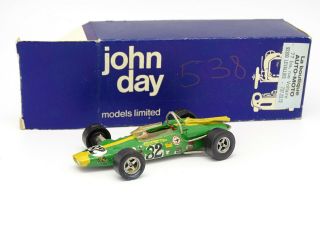 John Day Kit Monté Métal 1/43 - F1 Lotus 38 500 Miles Indianapolis 1965 Clark