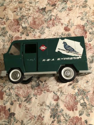 1960 Buddy L R.  E.  A Express Van Really